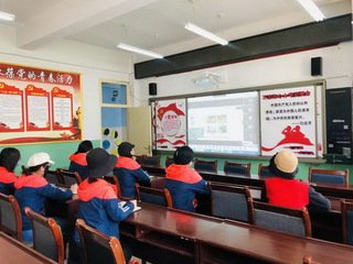 多措并举打造“双师型... 更多阅读